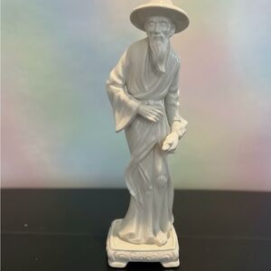 VINTAGE ASIAN  WISE MAN OR FISHERMAN PORCELAIN FIGURINE.GOOD CONDITION.